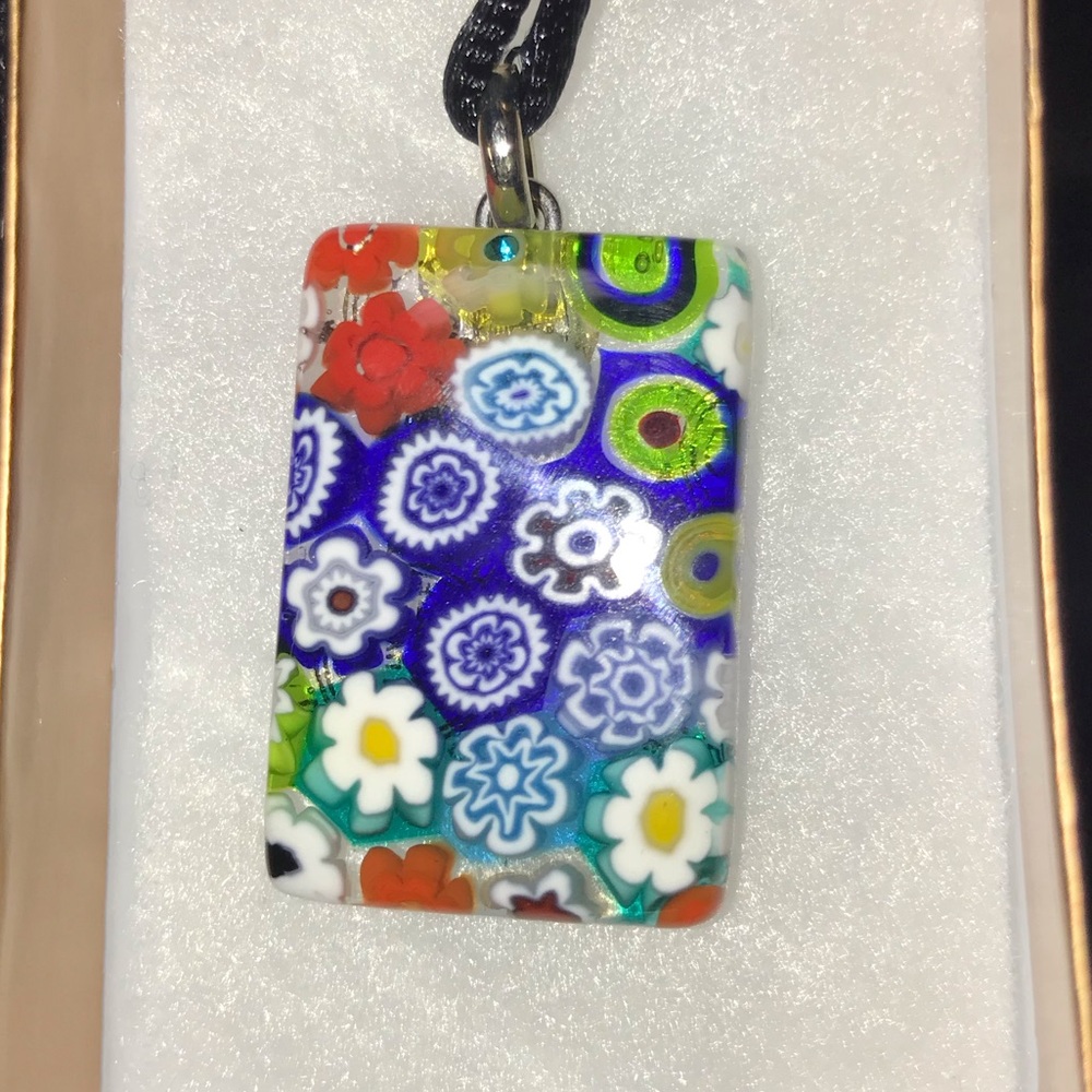 MURANO GLASS PENDANT NECKLACE